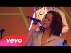 Music of the Sun Rihanna - Let Me video