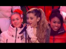 Christmas Kisses Ariana Grande - Love is Everything video