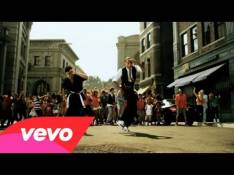 Singles Chris Brown - Yeah 3x video
