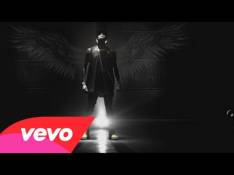 X Chris Brown - Don't Think They Know video