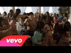 Fortune (Deluxe Edition) Chris Brown - Strip video