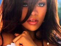 Singles Rihanna - Crazy Little Thing Called Love video