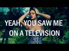 Unapologetic Rihanna - Half Of Me video