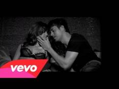 Insomniac Enrique Iglesias - Dimelo video